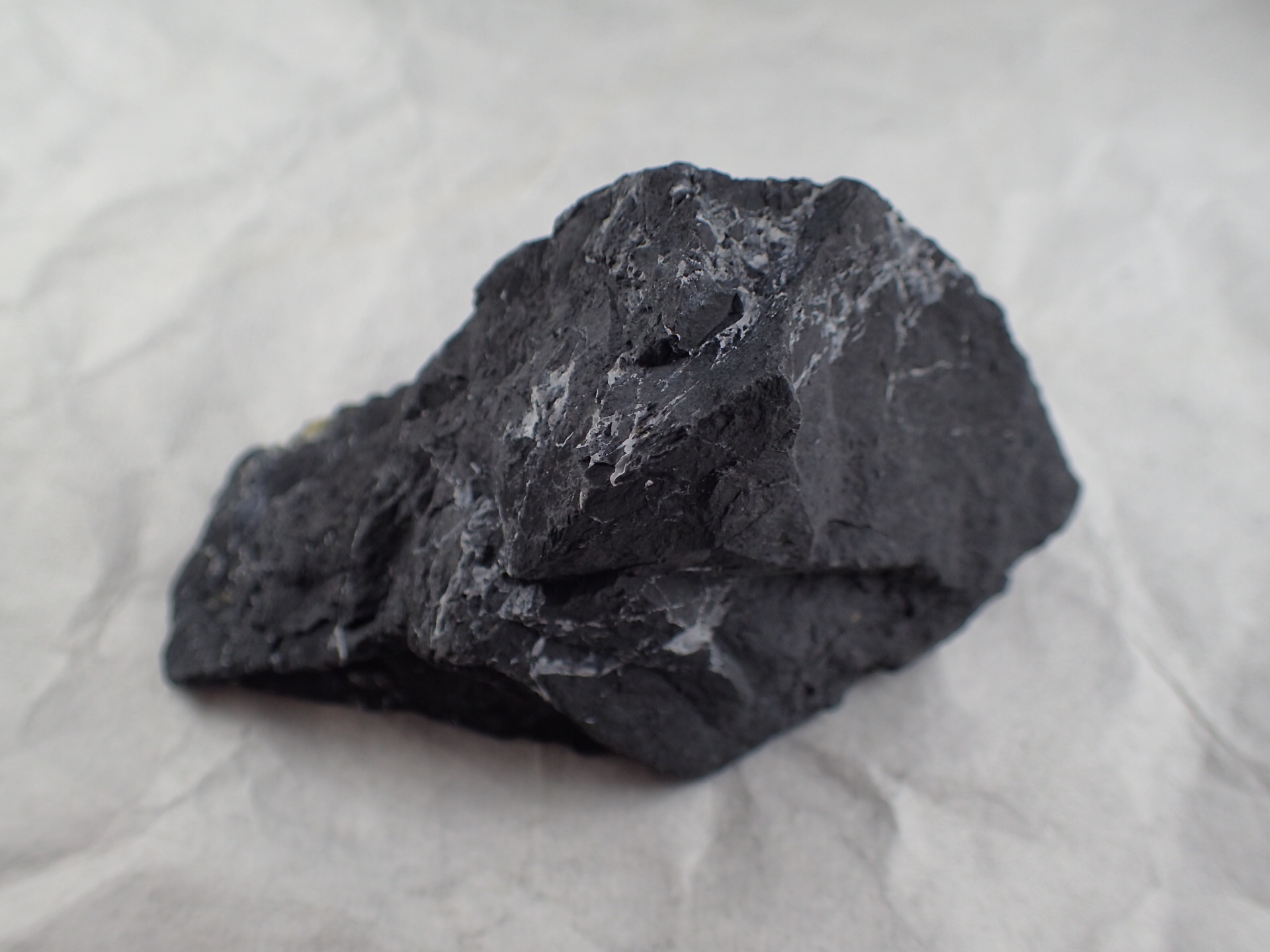 最高品質ブラックシリカ (Blackslica) 北海道上ノ国町 産 ｜石の販売