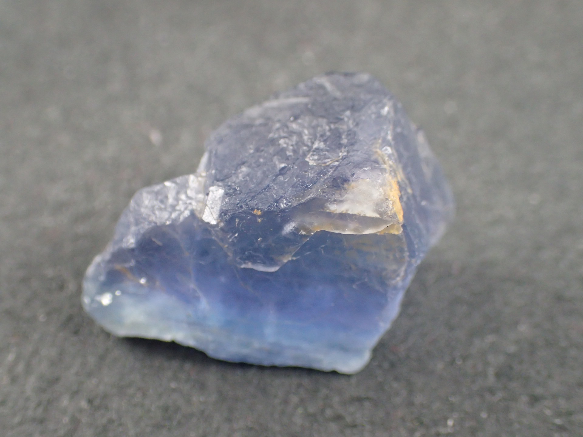 最高品質カラー・チェンジ・フローライト原石（Colorchange Fluorite