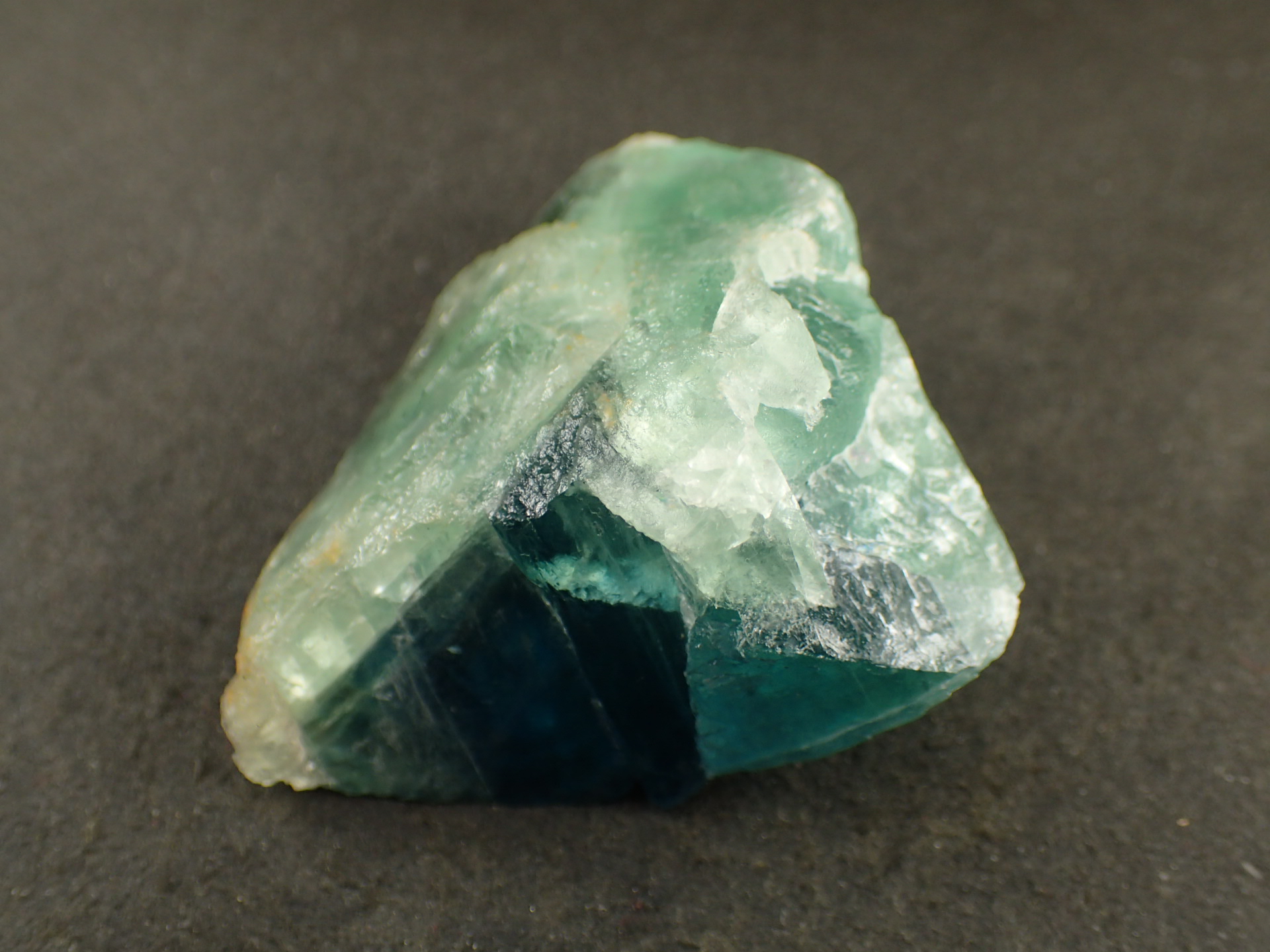 フローライト 原石 ｜石の販売専門店【vec stone club】