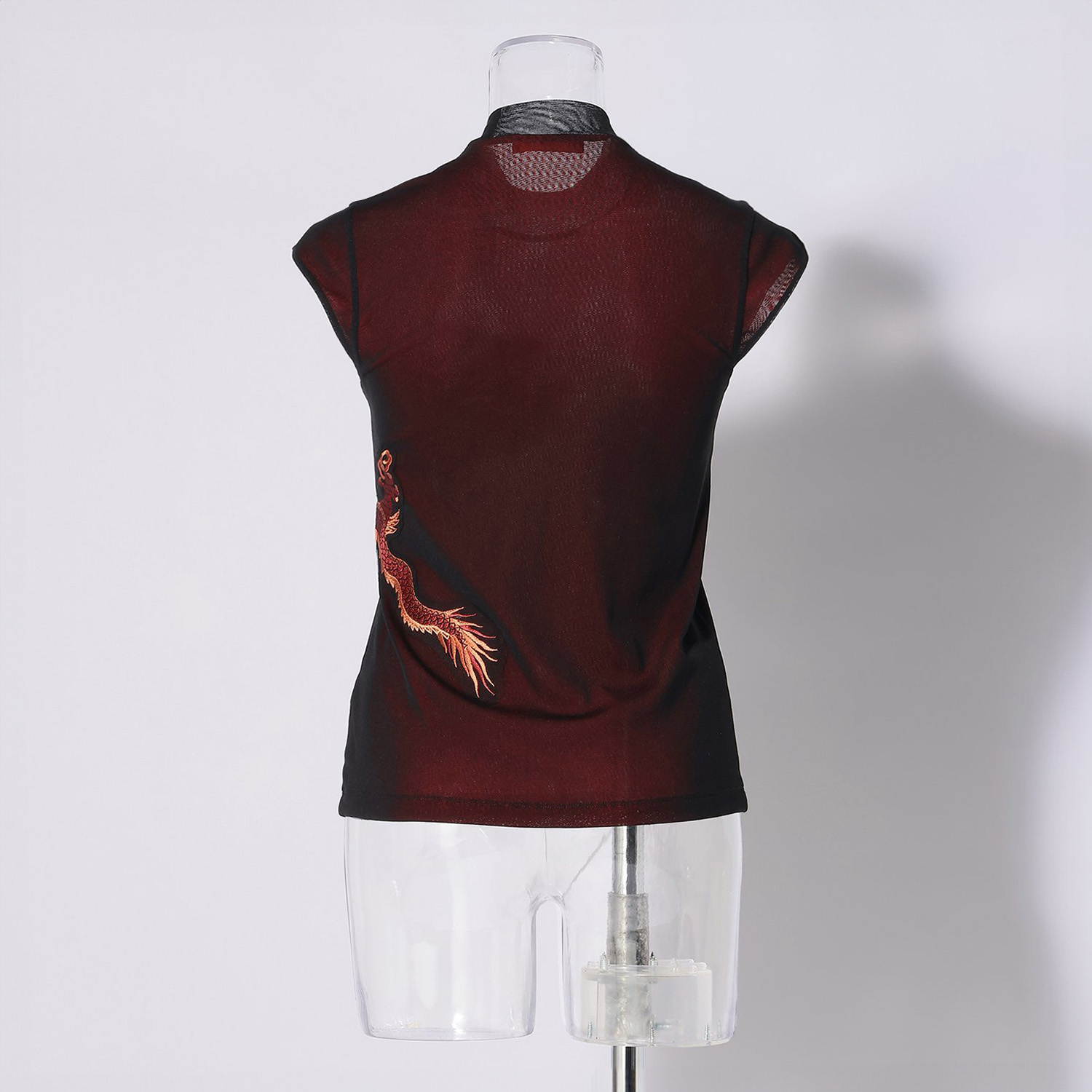 RED DRAGON EMBROIDERY ON STRETCH NETTING ブラウス｜VIVIENNE TAM