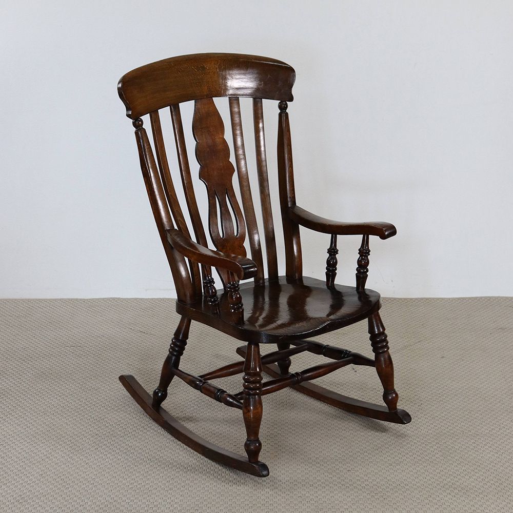 深い艶めきにときめいちゃう♪ ロッキングチェア VC103-311