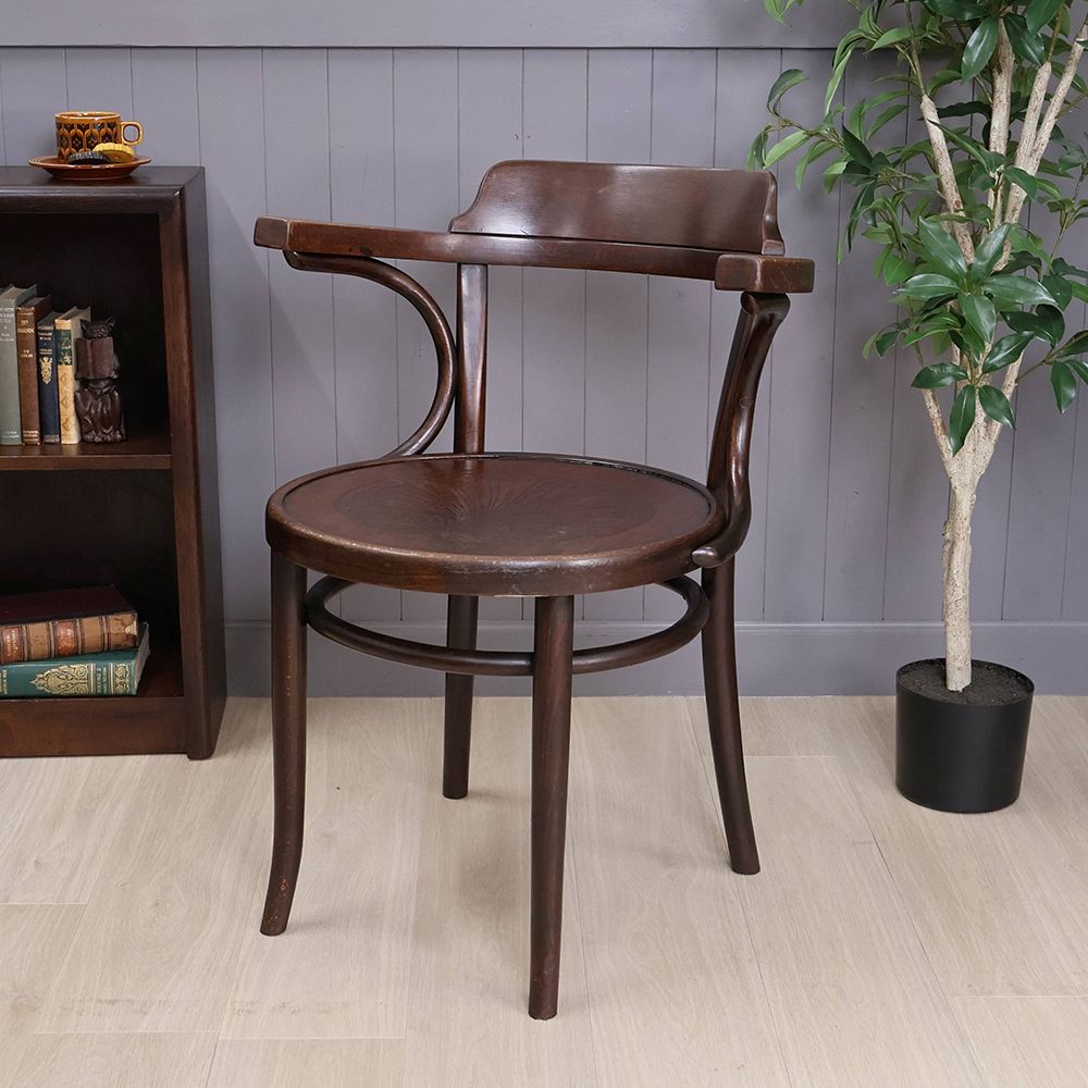 ベントウッドチェア – アンティーク家具と雑貨の店 ビクトリアンクラフト