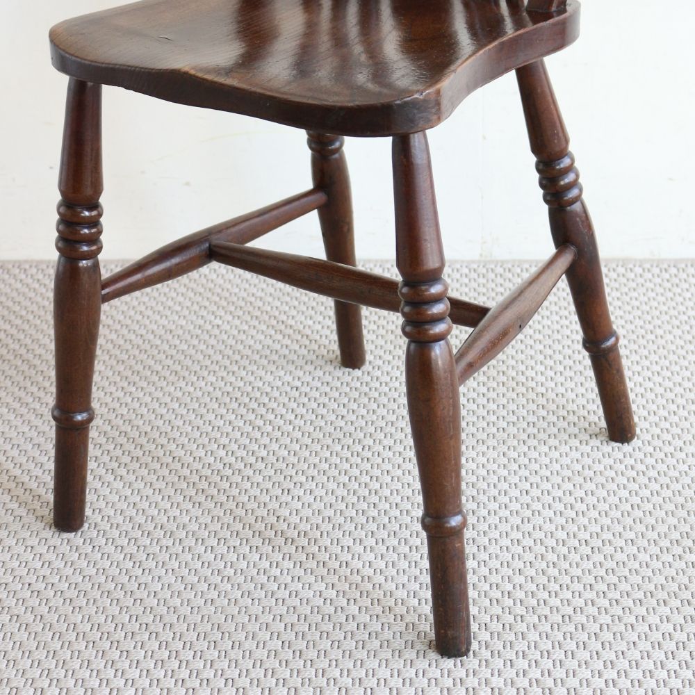 英国家具を代表するウィンザー・スタイル♪ アンティーク・ホイール