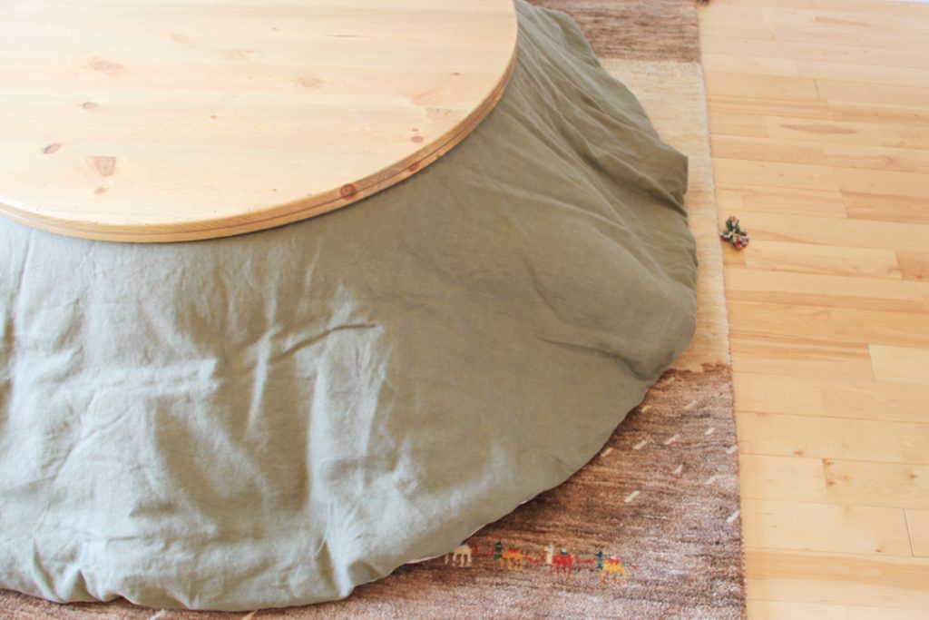 サークルテーブル 『こたつ』用・掛け布団 GALA（ガラ）｜名古屋の家具