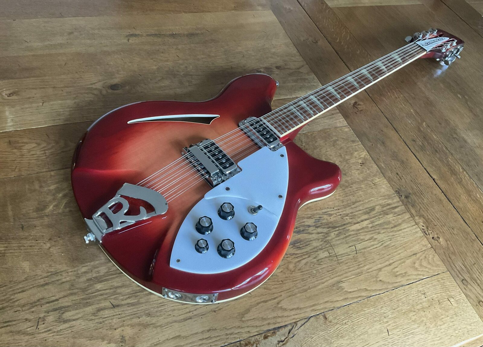 1990 Rickenbacker 360-12 Fireglo - Vintage & Modern Guitars