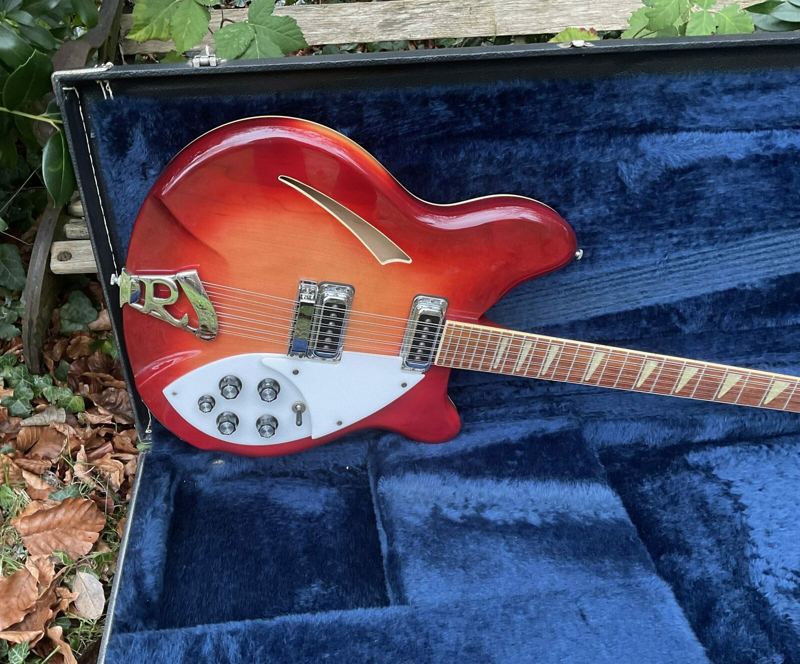 1990 Rickenbacker 360-12 Fireglo - Vintage & Modern Guitars