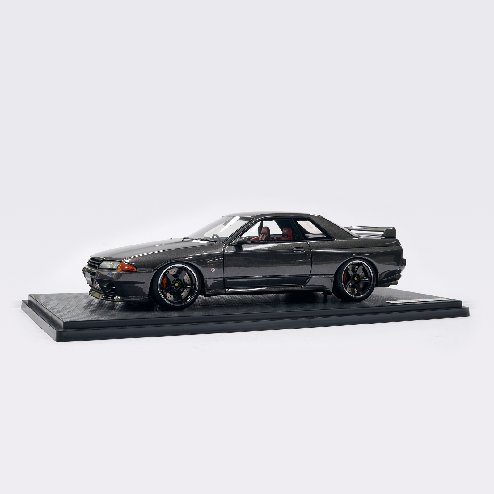 IGNITION_NISMO_R32_GREY.jpg?