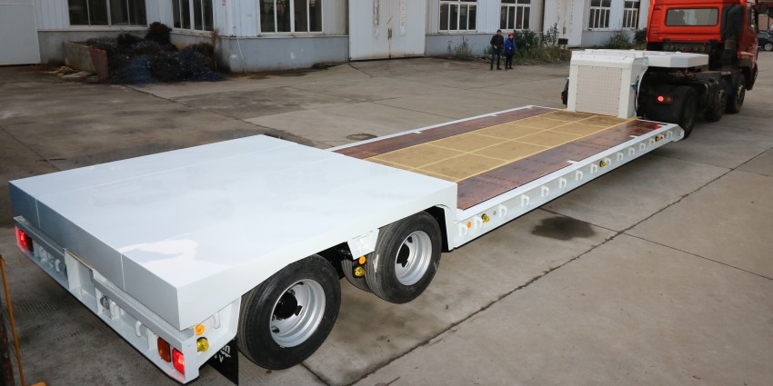 2078：2軸16輪セミトレーラー | Vulcan Japan 株式会社