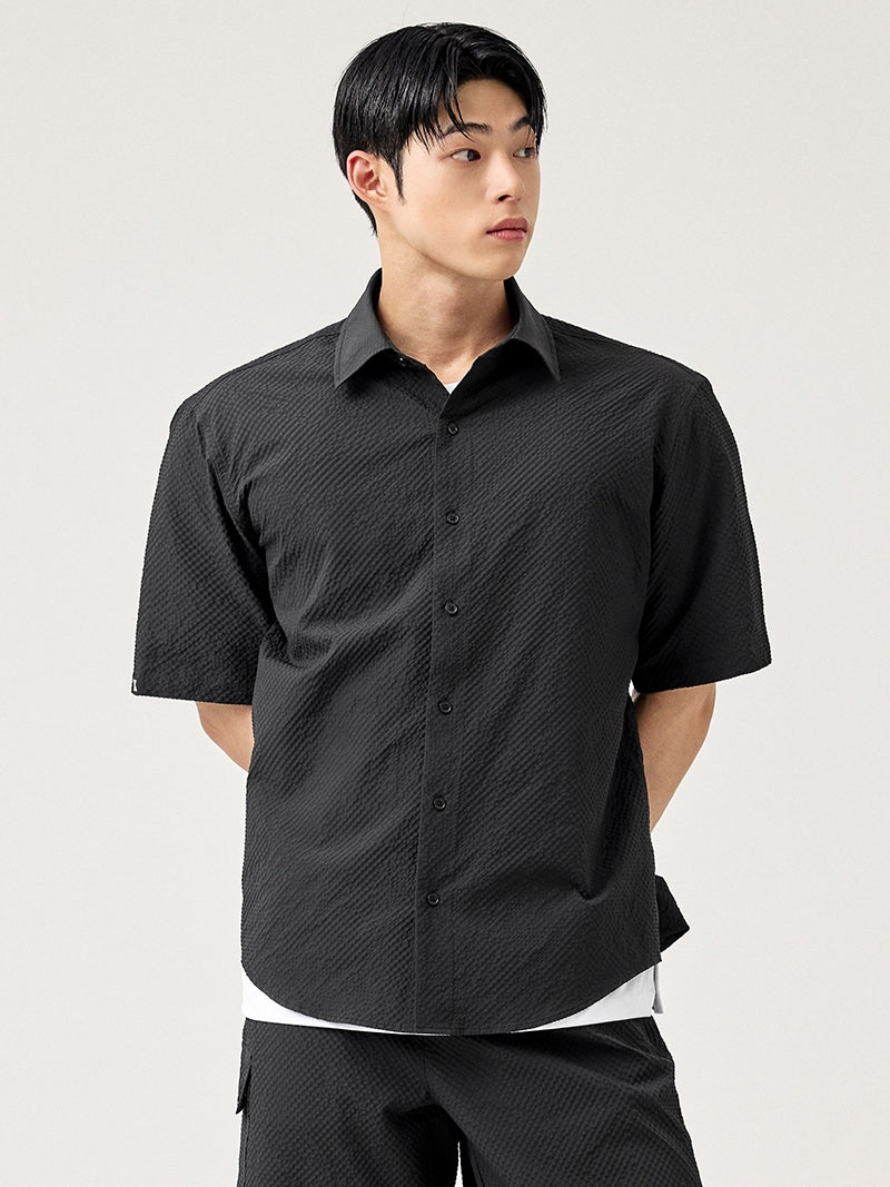 シアサッカーメンズベーシック半袖シャツ