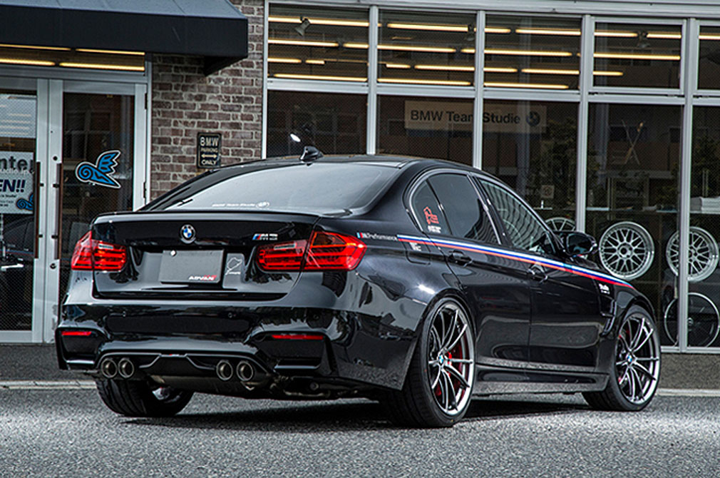 BMW M3 [F80] 2016y / スタディ神戸 | 全国の有名ショップの協力を得て