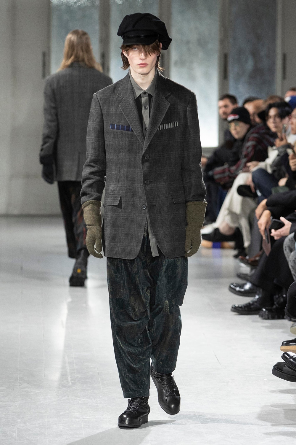 AUTUMN / WINTER 2023-24 | Yohji Yamamoto (ヨウジヤマモト) Official