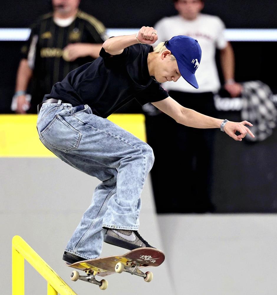 スケボー白井空良が逆転で「9クラブ」連発の頂上決戦制す、堀米雄斗2