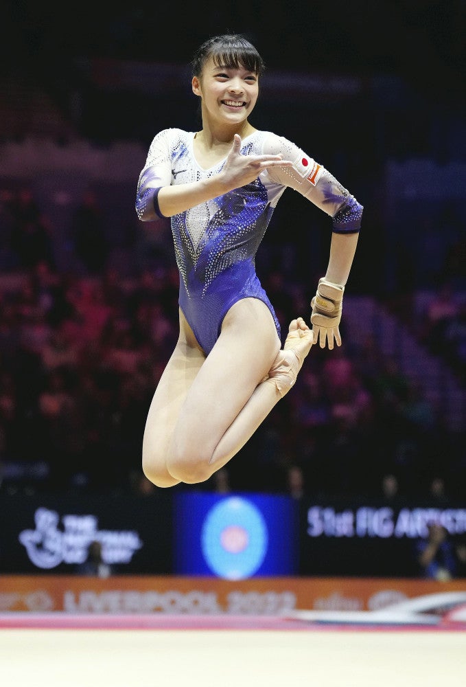 世界体操、女子個人総合で宮田笙子が健闘8位…山田千遥も14位 : 読売新聞