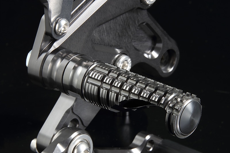 ヨシムラステップKIT 「X-TREAD」 | ヨシムラジャパン