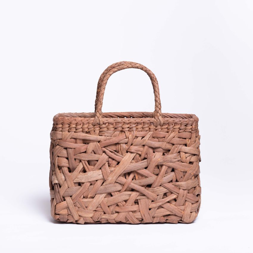 長野県大町市の山葡萄籠工房｜天然山葡萄籠の本格専門店