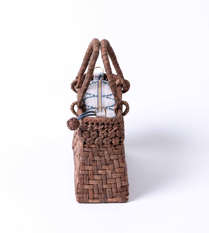 長野県大町市の山葡萄籠工房｜天然山葡萄籠の本格専門店