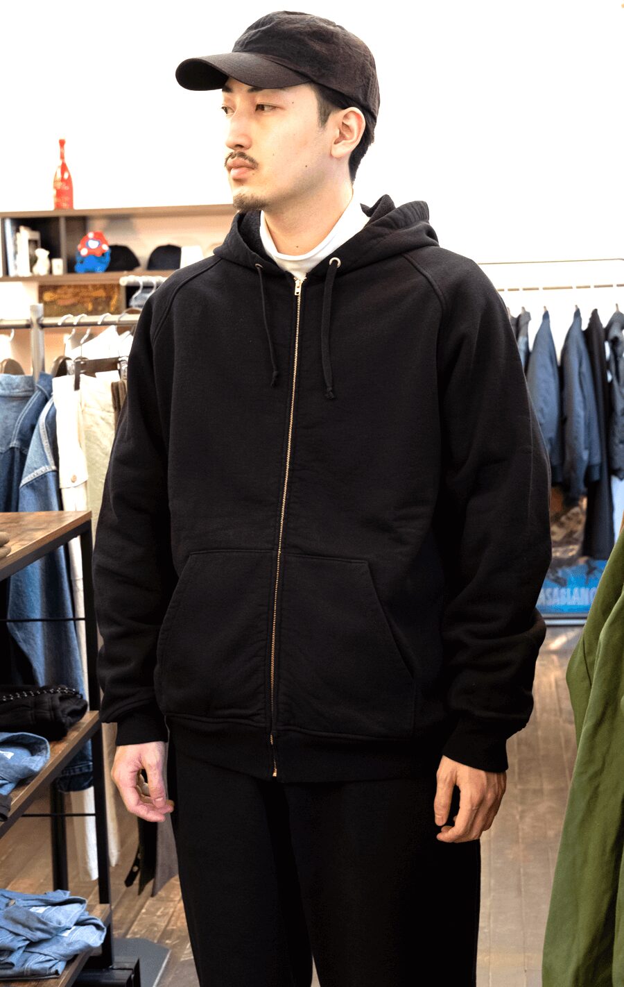 COMOLI コットン裏毛 ジップパーカ | 大阪心斎橋のメンズ洋服の