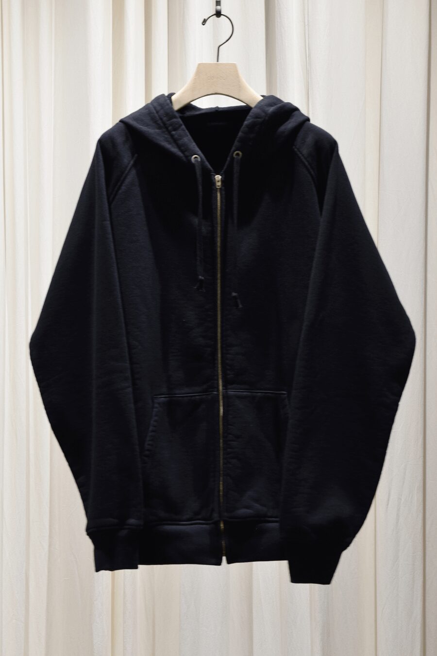 COMOLI コットン裏毛 ジップパーカ | 大阪心斎橋のメンズ洋服の