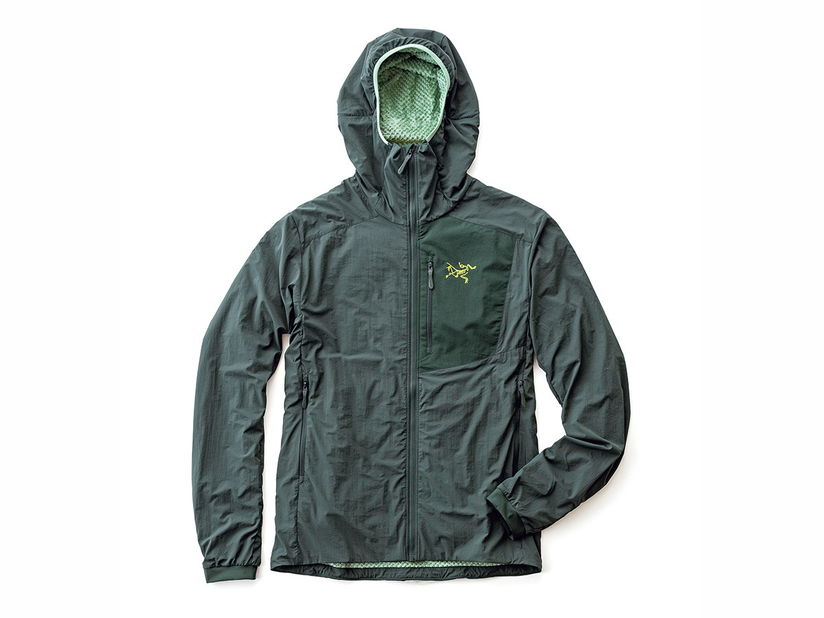 アークテリクス「プロトン FL フーディ」｜通気性と保温性を高次元で