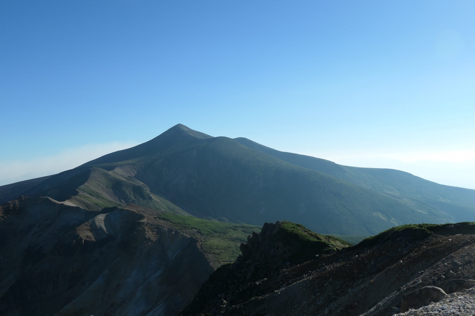十勝岳｜火山の美しさを近くで望める十勝連峰の主峰-ヤマレコ