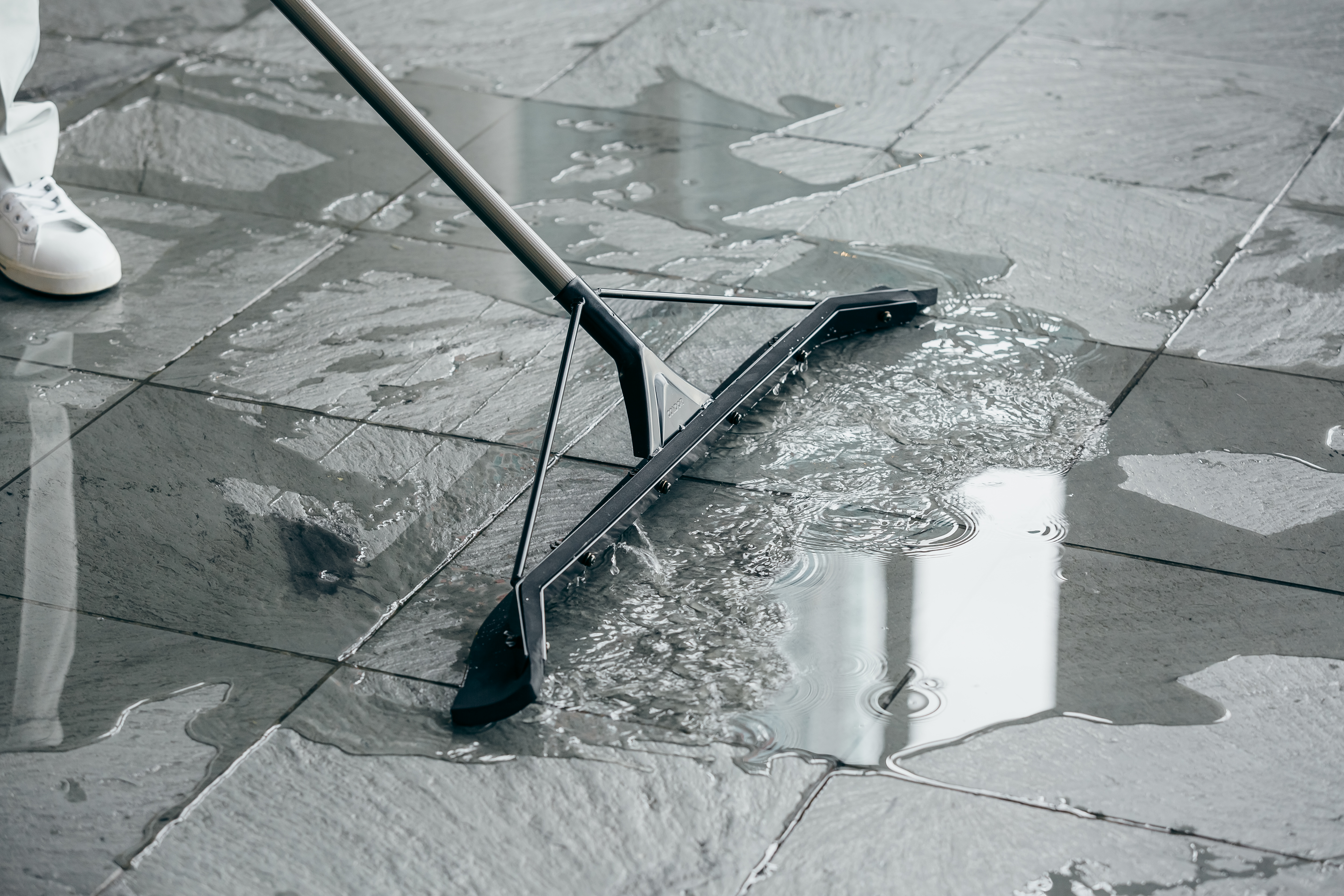 2989.jp+ ドライワイパー特大90 | 山崎産業株式会社 家庭用品事業