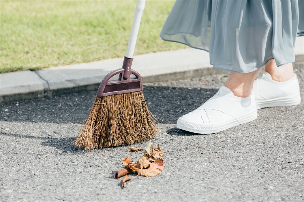 デイリークリーン 庭箒（シダ）S | 山崎産業株式会社 家庭用品事業