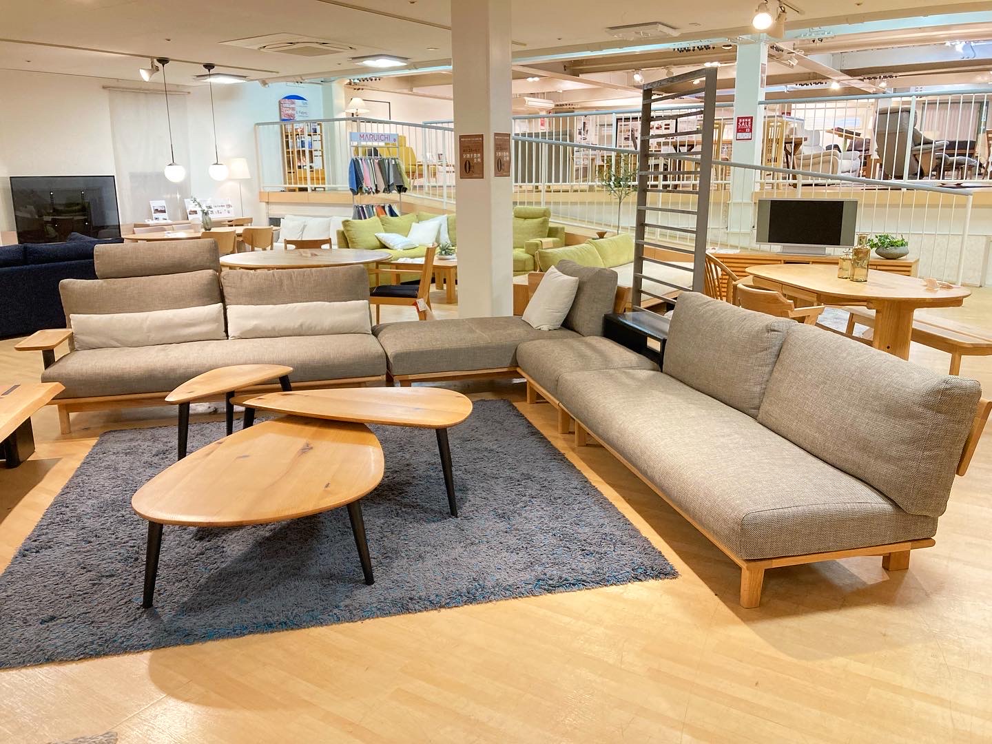 コーナーソファー LC034 – 商品カタログ