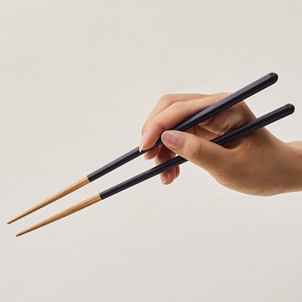 食洗機対応箸 塗分箸置きセット 桐箱入｜お箸・箸置き｜料理家 栗原