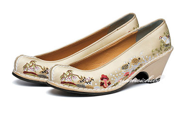 チマチョゴリの靴韓服靴 パンプス 高級十長生刺繍コッシン 147