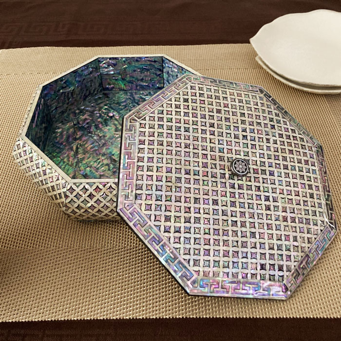 韓国漆螺鈿八角小物入れ菓子器 幾何学 食器・螺鈿・漆器 夢市場本店