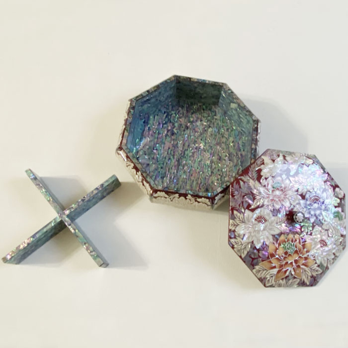 韓国八角螺鈿四節板（サジョルパン）赤牡丹 高級菓子器 食器・螺鈿