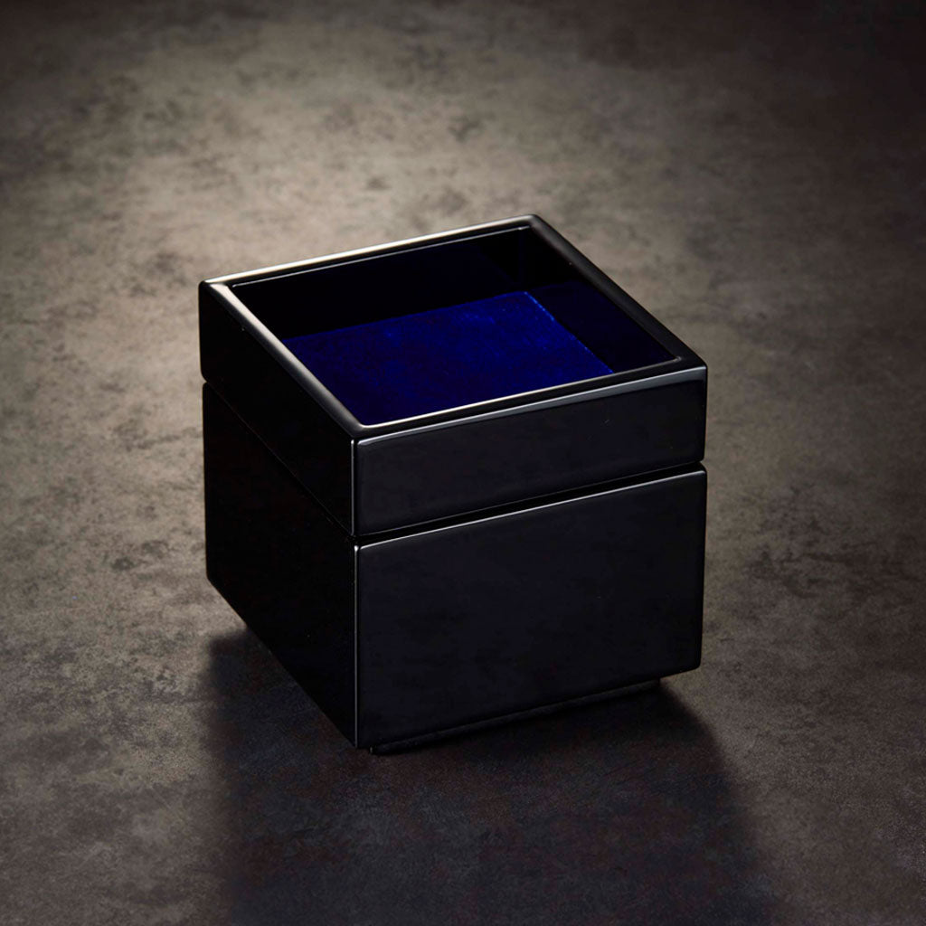 秋草に月蒔絵 被蓋内二段宝石箱 – 象彦 公式オンラインショップ