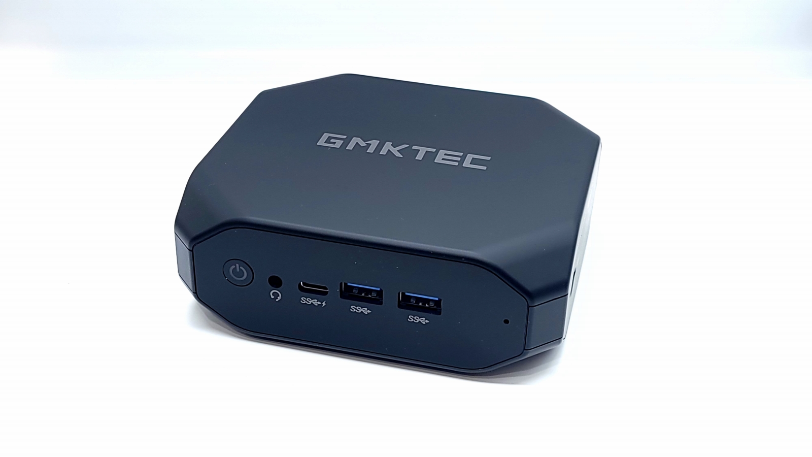 GMKtec NucBox4 レビュー ゲームもこなすハイコスパミニPC (Ryzen7