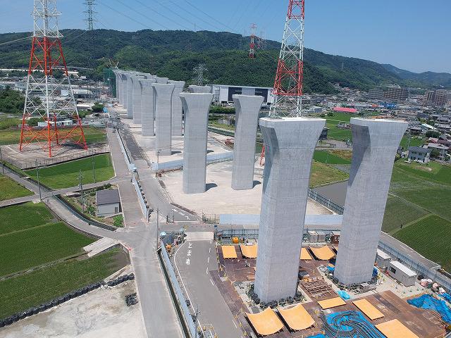 新名神高速道路 高槻高架橋東(下部工)工事」が令和5年度NEXCO西日本