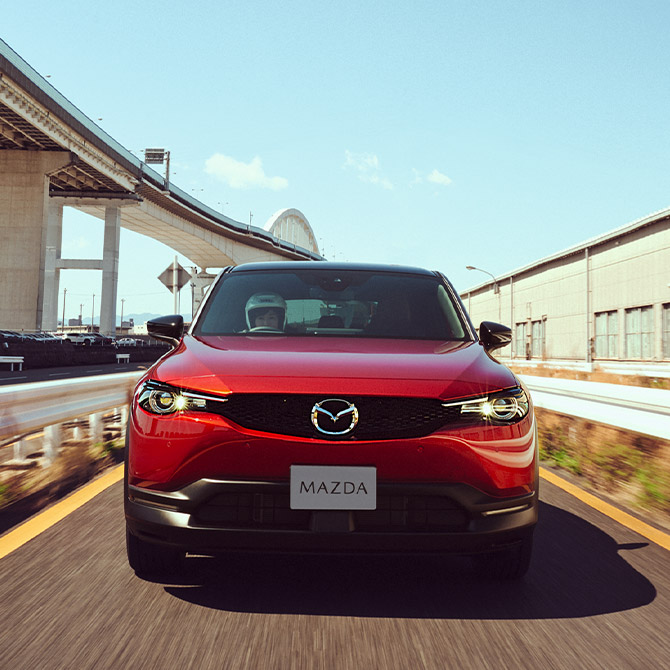 マツダ100周年サイト｜私の原動力(MX-30主査 竹内都美子) － with