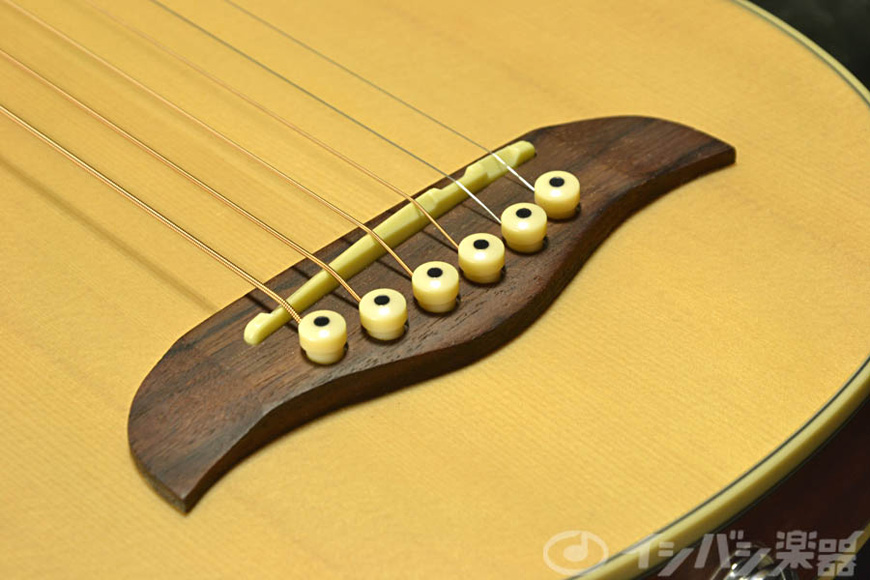 女子にもオススメ☆Washburn Rover トラベルギター