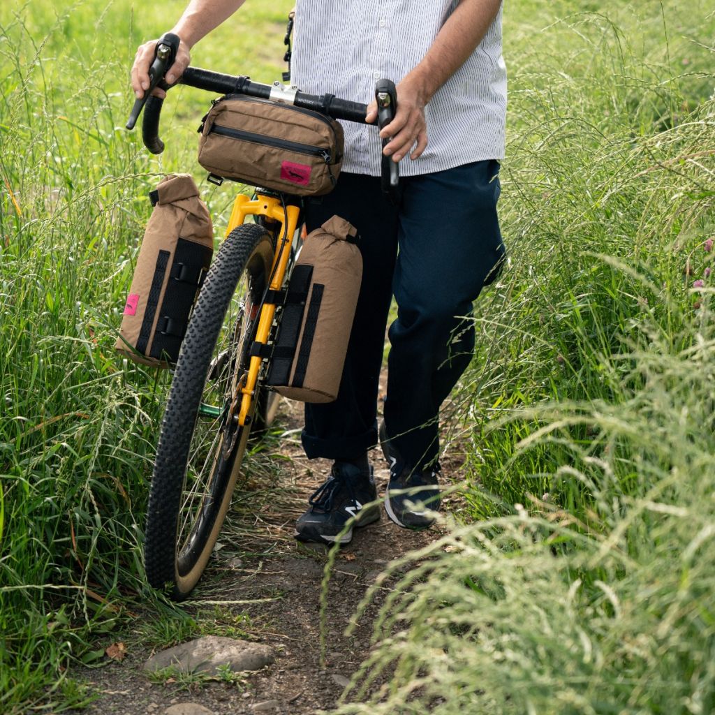 SWIFT INDUSTRIES/ kestrel /handlebar bag black