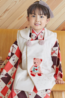 七五三被布 : モダンアンテナ K067 【三歳女児被布】赤白くま×クリーム