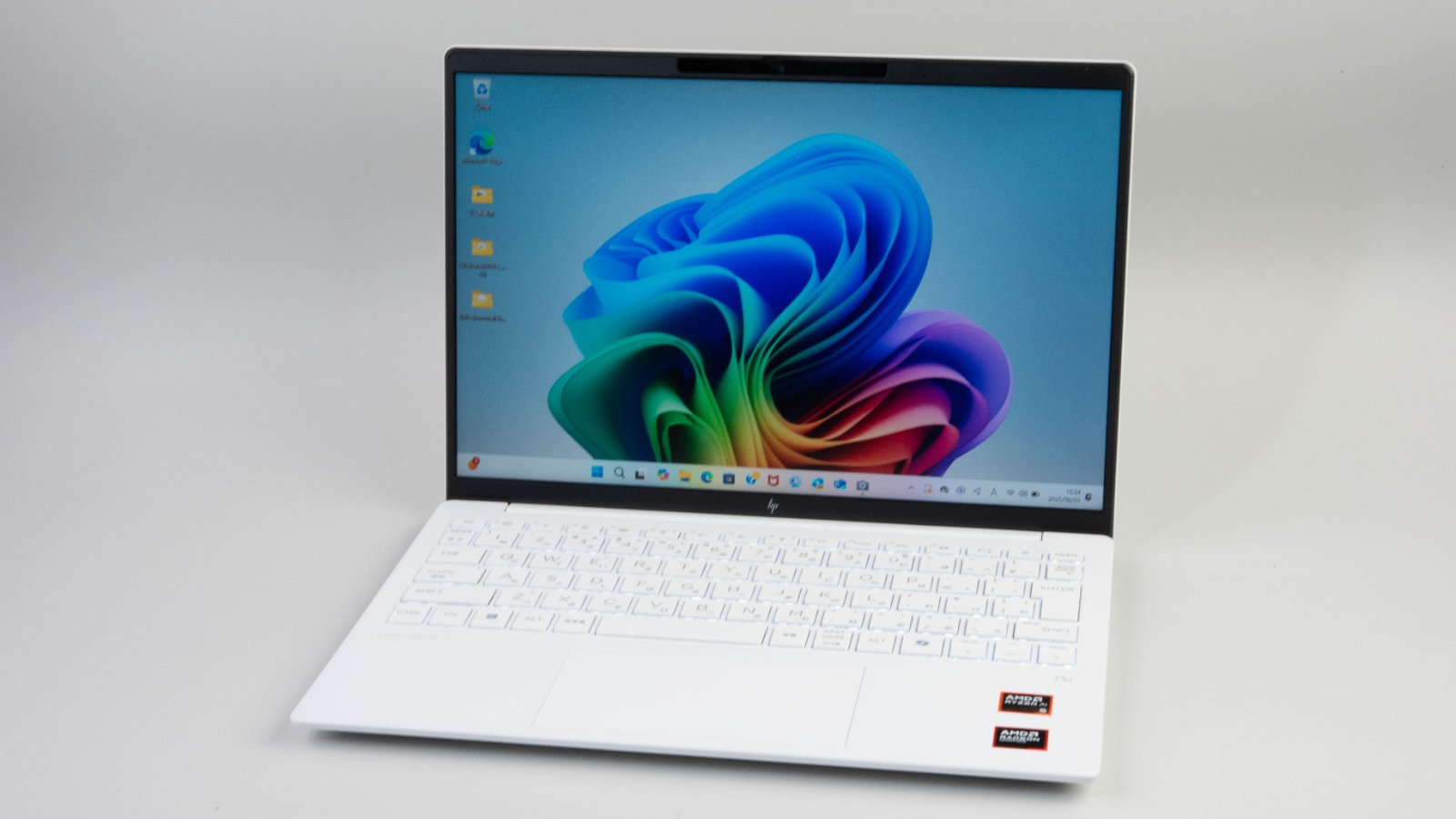 軽量モバイルノート「HP OmniBook 7 Aero 13-bg」、コスパが高くAIに