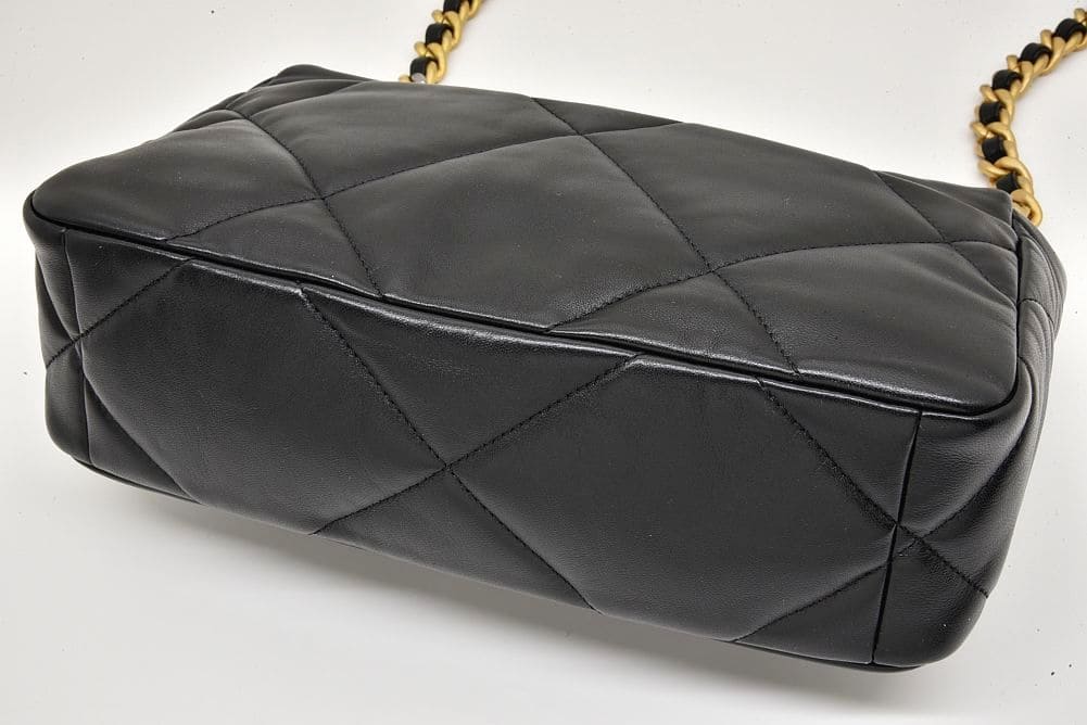 駅南やまご質店オンラインショップ / シャネル CHANEL 19 ハンドバッグ