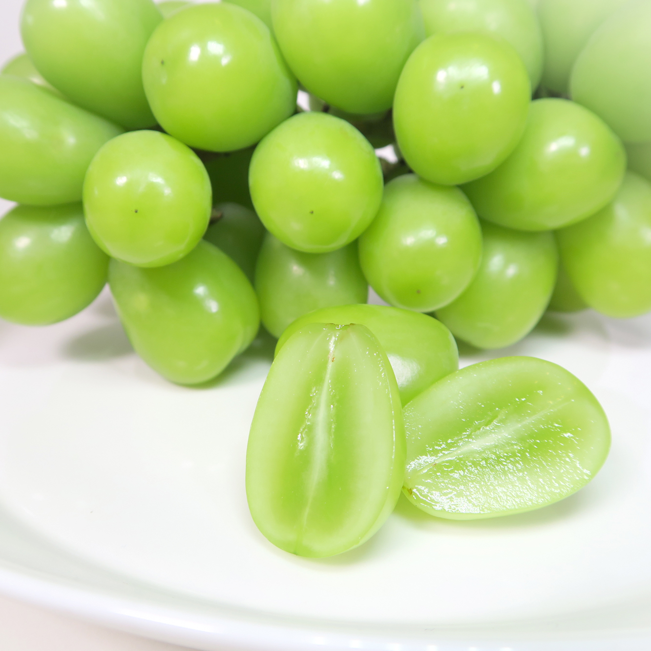 山英フルーツ / 2025年甲州産地直送シャインマスカット 翡翠