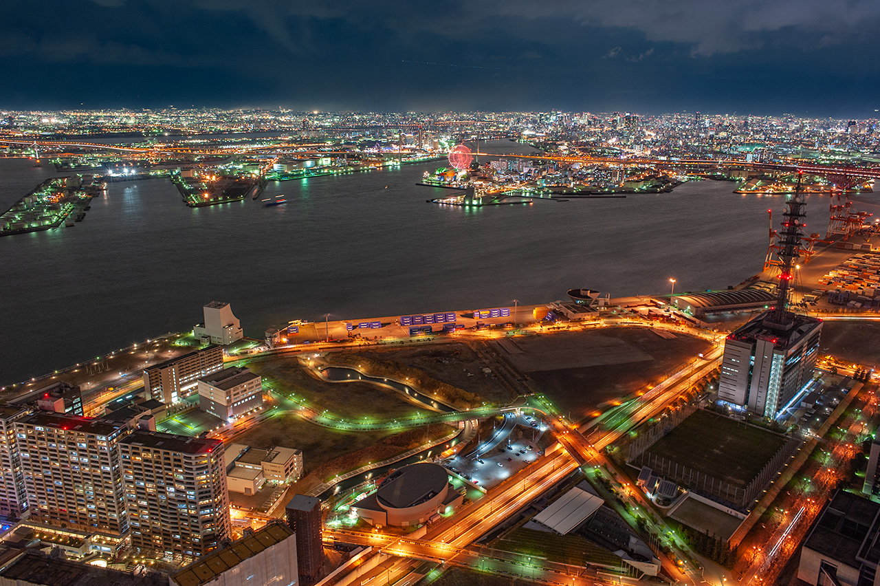 さきしまコスモタワー展望台の夜景 (大阪府大阪市住之江区) -こよなく