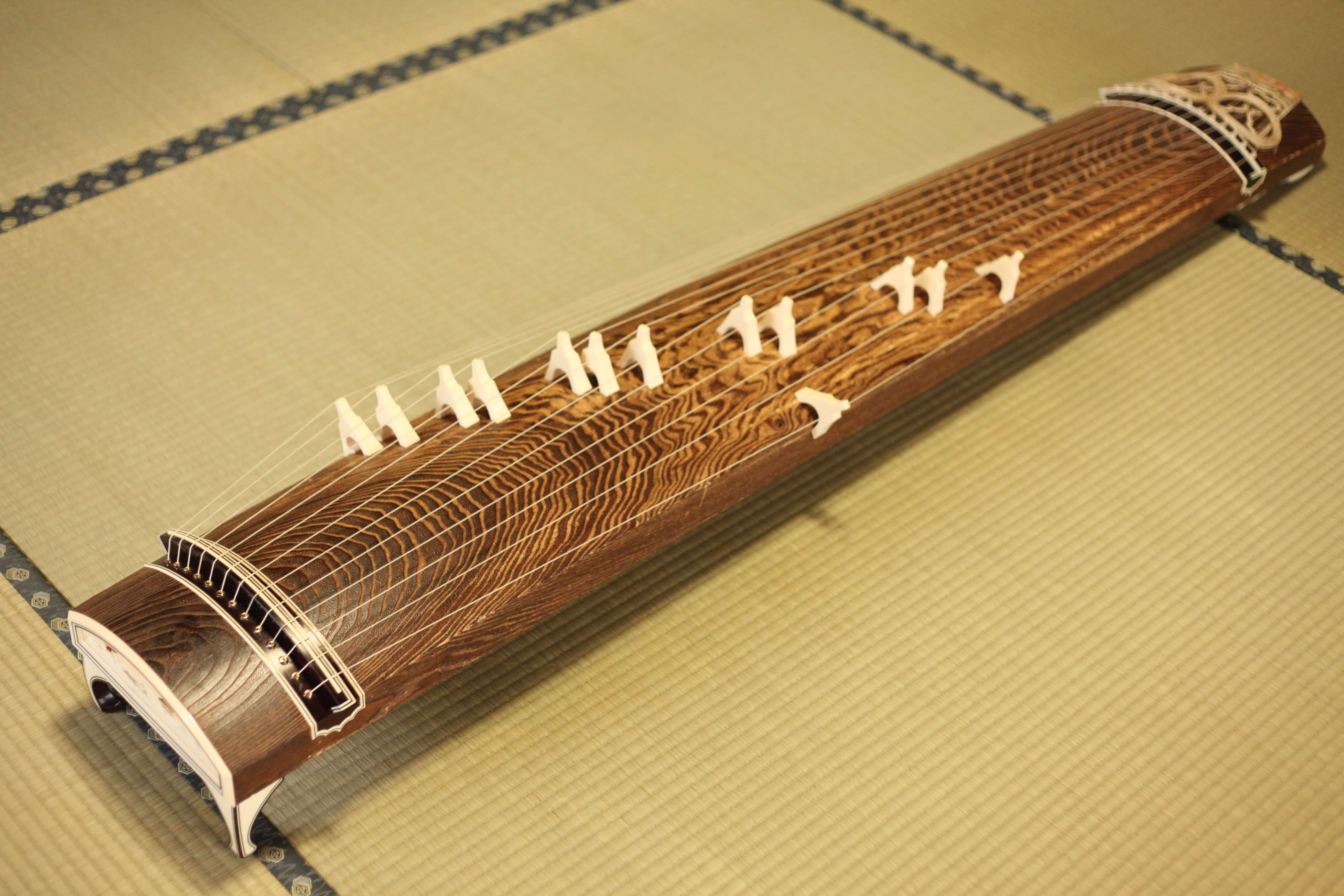 箏」と「琴」の違いについて解説【箏と琴は異なる楽器】 – 箏曲演奏家