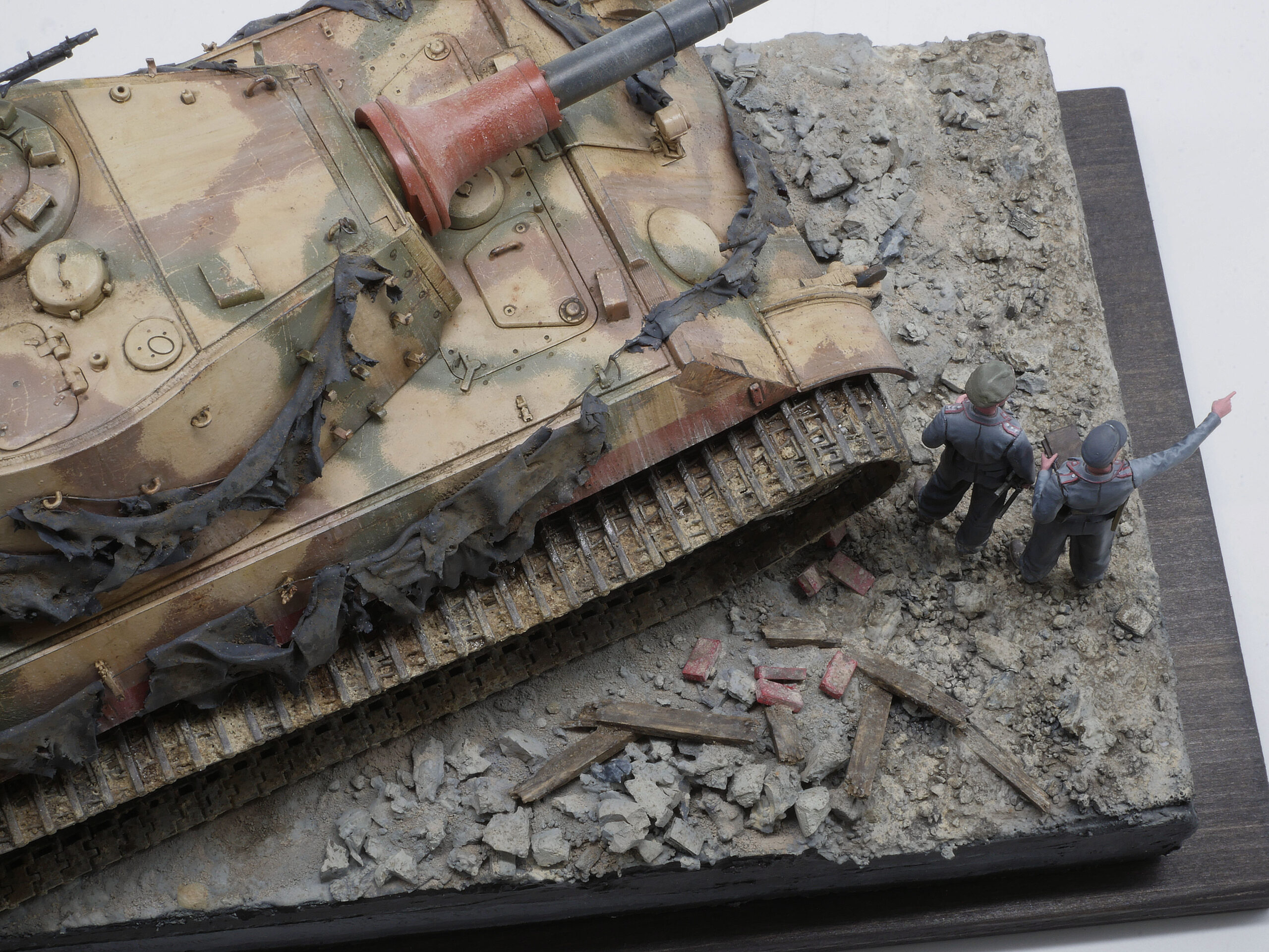 1/35 TAKOM KING TIGER LATE + Panzerartタコム キングタイガー 後期型