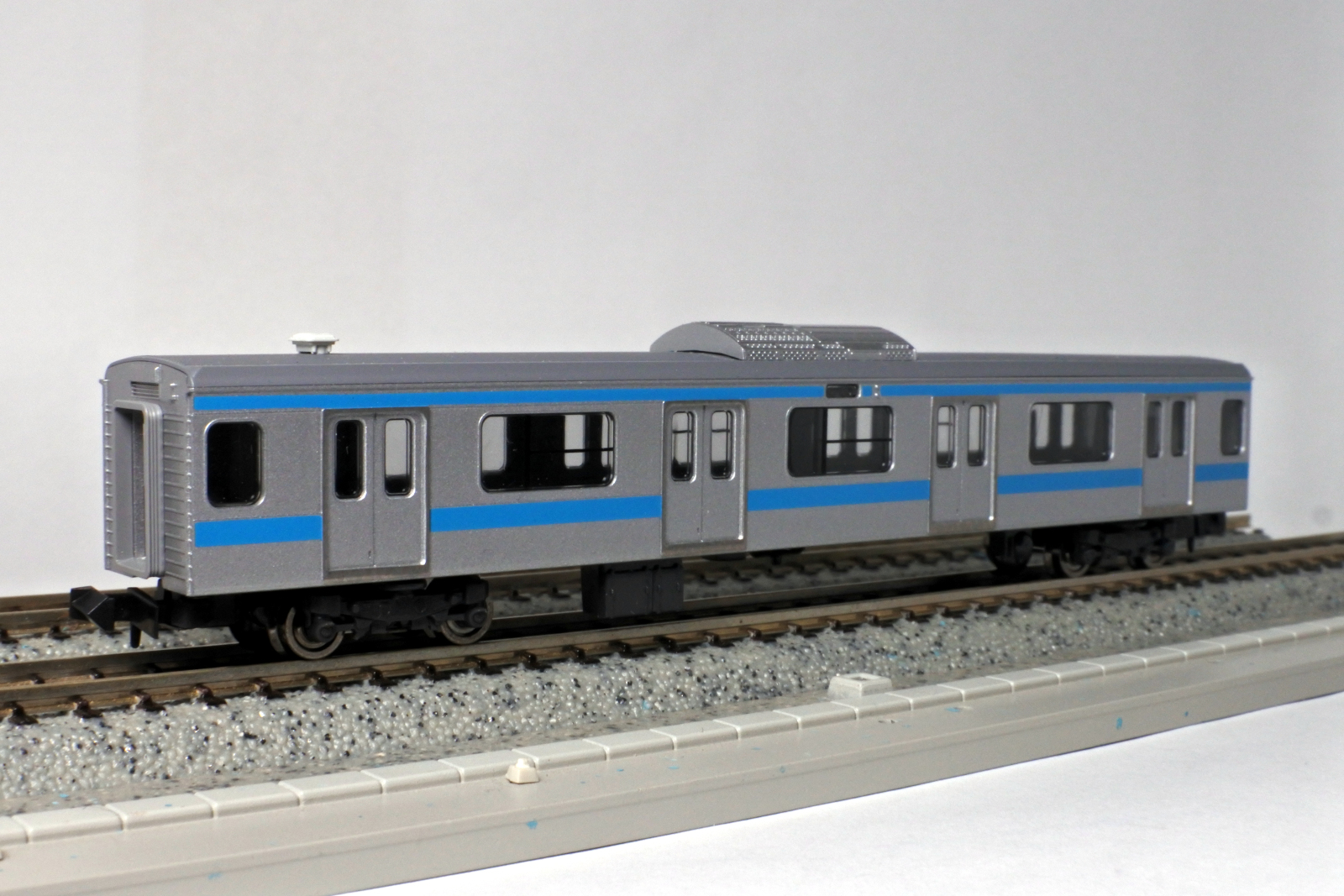 TOMIX 209系京浜東北線モデルの魅力と特徴を徹底解説