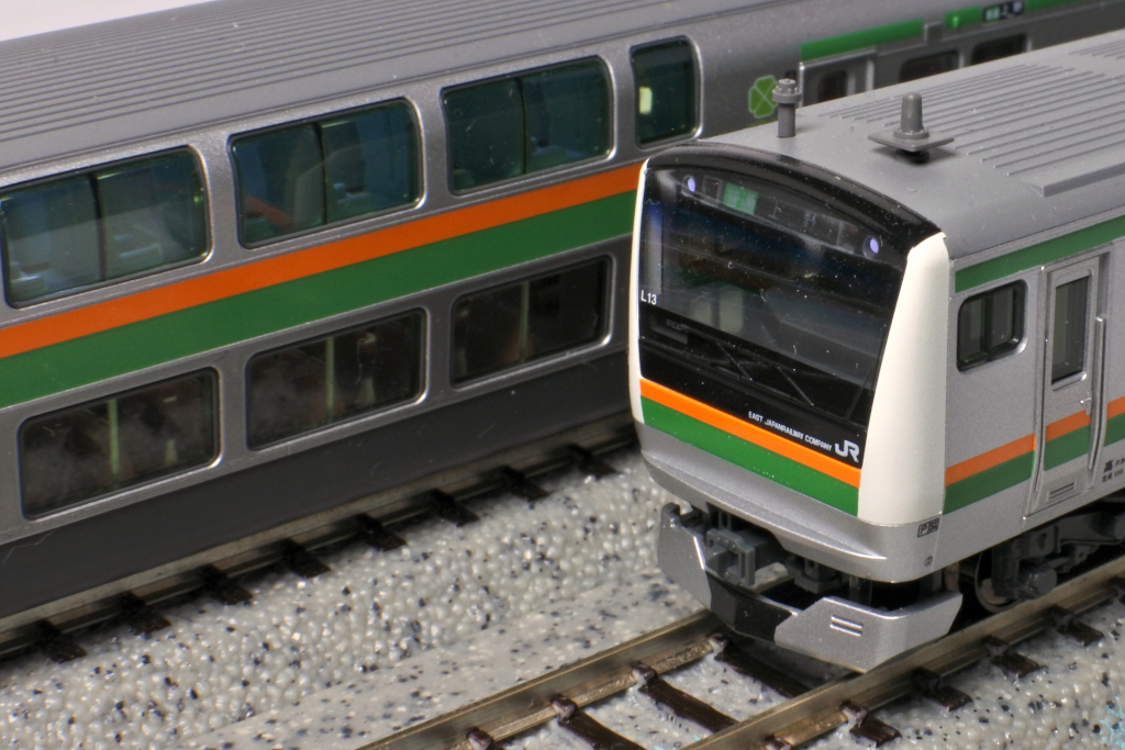 KATOのE233系3000番台で首都圏再現を実現 製品構成と模型ディテールを