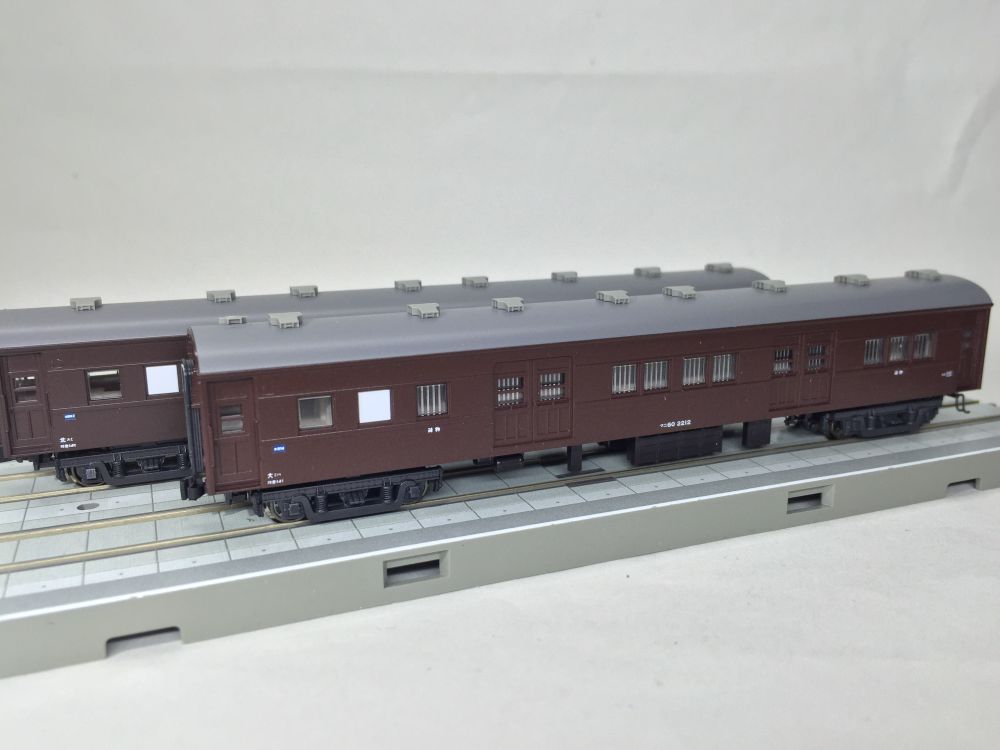 寝台急行「つるぎ」基本・増結セット 入線です。KATO 10-1387/10-1388