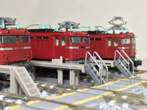 EF81 JR東日本色 双頭連結器の入線です！KATO 3066-4 | NGaugeJP