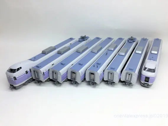 E351系「スーパーあずさ」の中古ですが入線しました。KATO 10-358 / 10