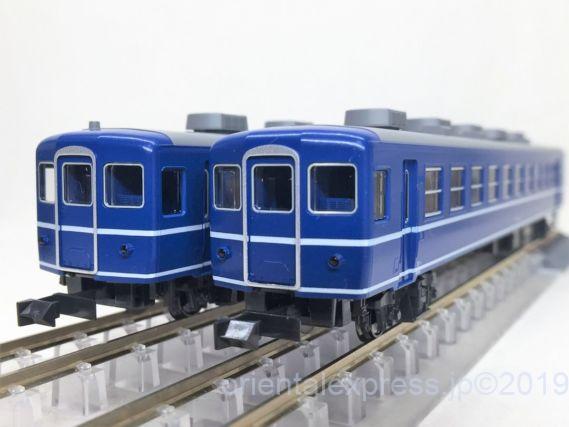 新 12系客車「国鉄仕様」が入線しました。KATO 10-1550 急行形